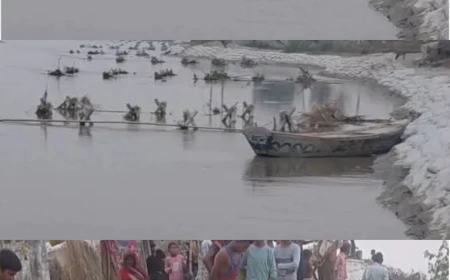 गंगा की कटान से मड़ैया गांव में बढ़ा खतरा, दो मकान नदी में समाए