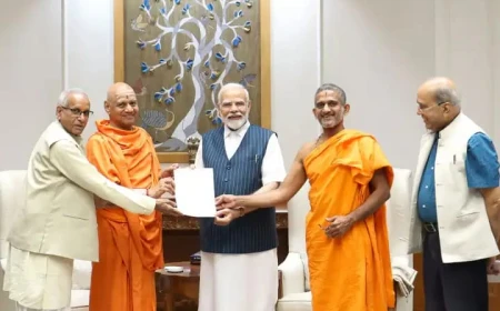 न माथे पर शिकन, न किसी तरह की लाज या शरम : इतनी ढिठाई कहाँ से आती है?