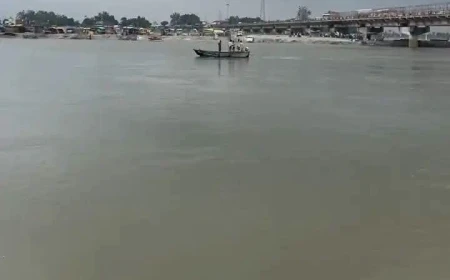 Farrukhabad News :  गंगा का जलस्तर बढ़ा, प्रशासन अलर्ट 