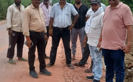 मारहरा–एटा मार्ग के चौड़ीकरण कार्य का शुभारंभ,  जेई व ठेकेदार रहे मौजूद