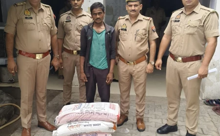 एटा में चोरी की चार बोरी पुट्टी सहित वांछित अभियुक्त गिरफ्तार