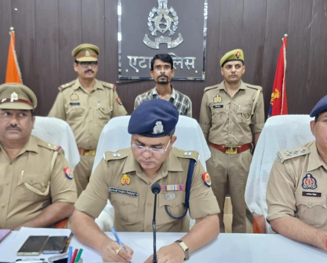 अवैध शस्त्र फैक्ट्री का भंडाफोड़, एक गिरफ्तार दो तमंचे, अधबने हथियार और उपकरण बरामद