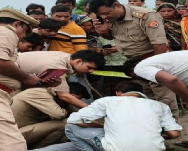झोलाछाप डॉक्टर की हत्या से गंगापार सवासी में सनसनी, खेत में मिला शव