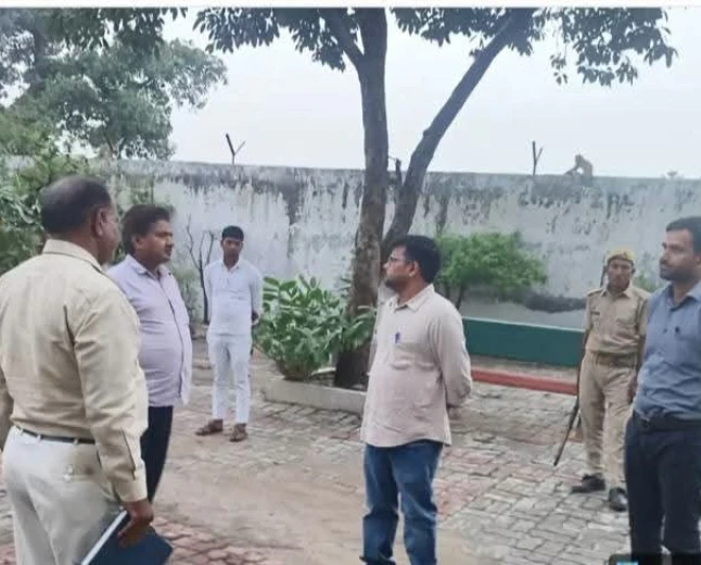 मैदान में उतरे नए SDM! तराई से राहत शिविरों तक किया ताबड़तोड़ बाढ़ निरीक्षण, बोले—‘इस बार नहीं होगी कोई लापरवाही’ 