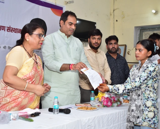 विश्व युवा कौशल दिवस पर शिकोहाबाद में भव्य रोजगार मेले का हुआ आयोजन