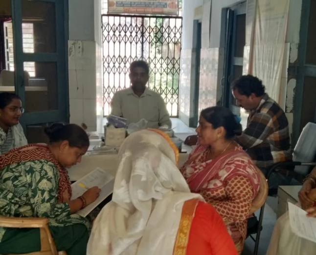 फर्रुखाबाद: सिकंदरपुर में शराबी युवकों का महिला पर जानलेवा हमला