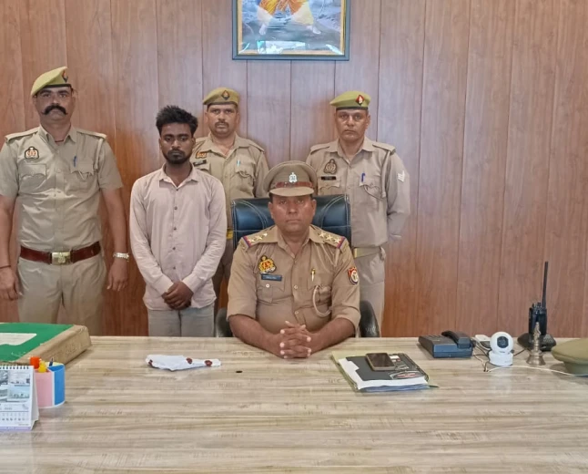 अवैध तमंचा व कारतूस सहित युवक गिरफ्तार, जलेसर पुलिस ने की कार्रवाई