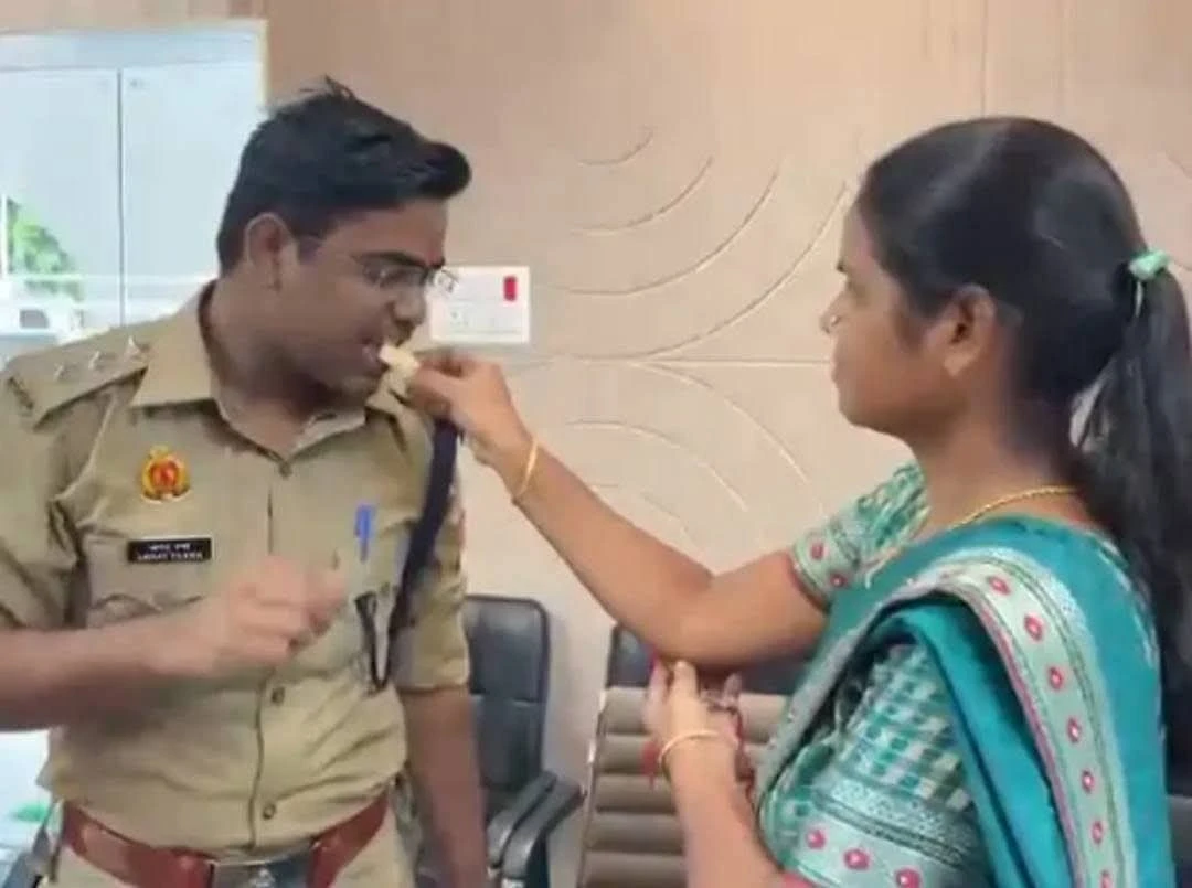 फर्रुखाबाद में राखी विद खाकी: पुलिस और बेटियों के बीच बढ़ा विश्वास