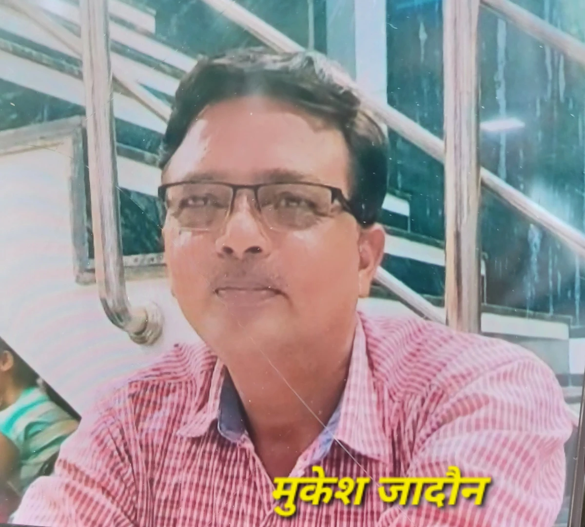 एटा में खाद्य सुरक्षा विभाग द्वारा मिलावट खोरों से कार्यवाही के नाम पर खुलेआम डकैती