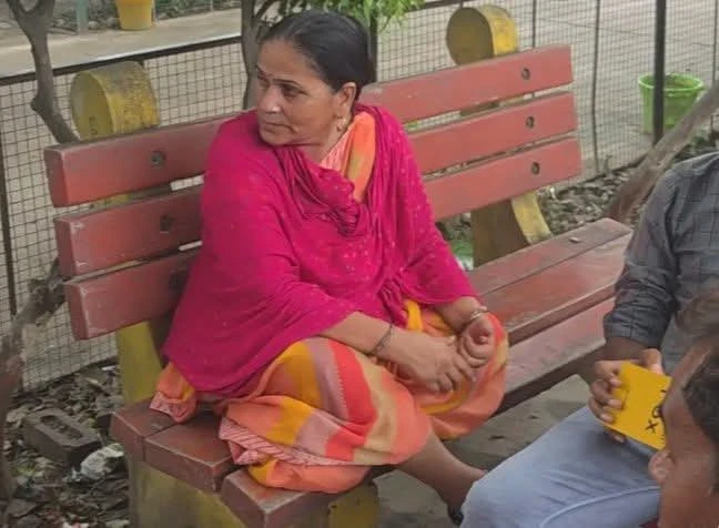 फर्रुखाबाद: नोडल अधिकारी बनकर आंगनबाड़ी कार्यकत्री से लाखों की ठगी