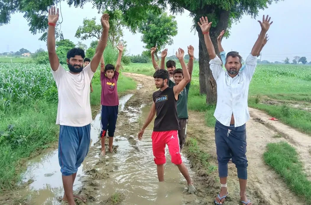 मैनपुरी: 25 साल से बदहाल नगला अमर सिंह की सड़क, ग्रामीण परेशान