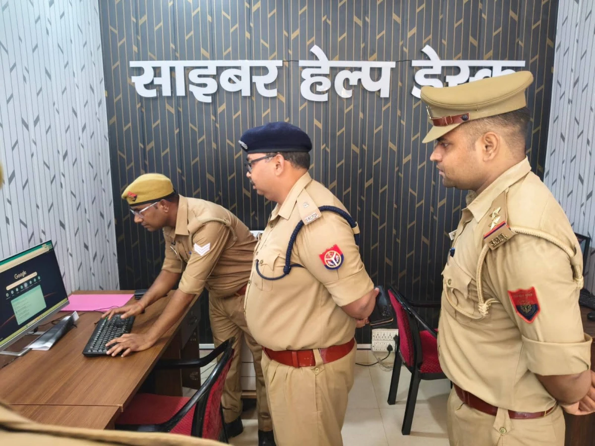 फर्रुखाबाद: मऊदरवाजा थाने का एएसपी ने किया औचक निरीक्षण, दिए सख्त निर्देश