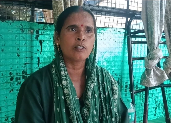 मुकदमा वापस लो, नहीं तो लाश उठेगी!"— एसपी से न्याय की गुहार, पीड़ित परिवार दहशत में
