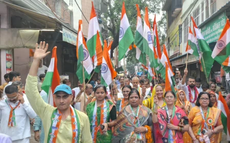 मैनपुरी में देशभक्ति के रंग में रंगा दक्षिणी मंडल: 'हर घर तिरंगा' यात्रा में उमड़ा जनसैलाब
