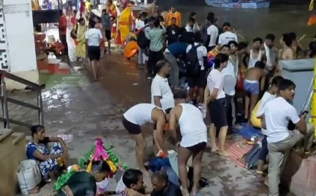 पांचाल घाट पर उमड़ा शिवभक्तों का सैलाब: कांवड़ यात्रा की भव्य तस्वीरें