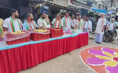शिकोहाबाद में निकली भव्य तिरंगा यात्रा, गूंजे भारत माता के जयकारे