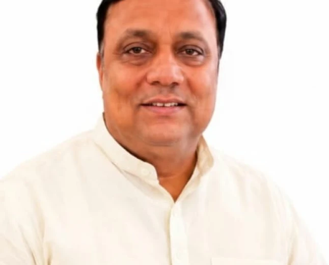 चीनी,इथेनॉल और गन्ने के रस की एक बूंद में उलझा देश का भविष्य