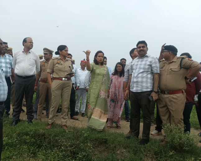 फर्रुखाबाद: सीएम योगी के डबरी दौरे की तैयारी, बाढ़ प्रभावितों में जगी उम्मीद