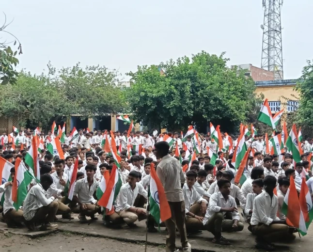 तिरंगे के रंग में रंगा शमशाबाद, गूंजे ‘भारत माता की जय’ के जयकारे