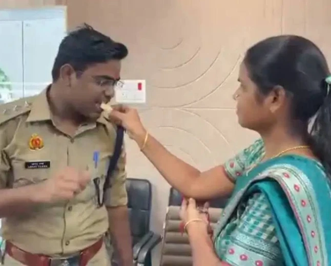 फर्रुखाबाद में राखी विद खाकी: पुलिस और बेटियों के बीच बढ़ा विश्वास