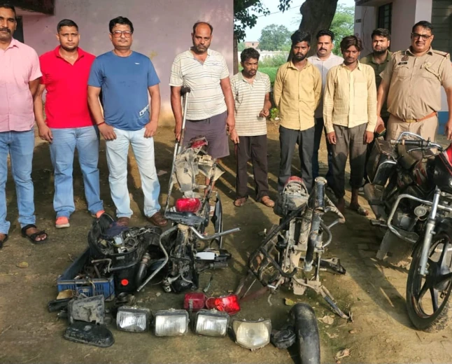 मैनपुरी पुलिस ने वाहन चोरी और अवैध हथियार के साथ चार गिरफ्तार