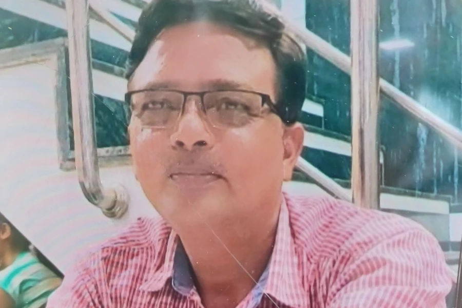 एटा में खाद्य सुरक्षा विभाग द्वारा मिलावट खोरों से कार्यवाही के नाम पर खुलेआम डकैती