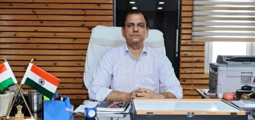संतोष बहादुर सिंह ने मैनपुरी के मुख्य विकास अधिकारी के रूप में कार्यभार संभाला