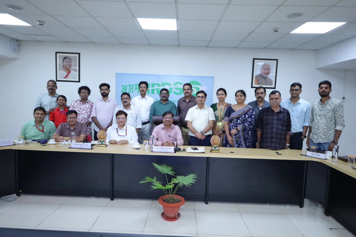 केरल के मीडिया प्रतिनिधिमंडल ने किया आरडीएसओ का दौरा अत्याधुनिक रेलवे प्रौद्योगिकियों एवं नवाचारों से हुए रूबरू