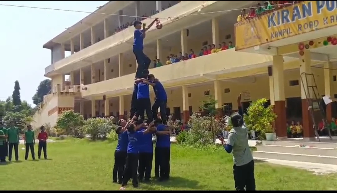 किरन पब्लिक स्कूल कायमगंज में श्रीकृष्ण छठी महोत्सव का भव्य आयोजन