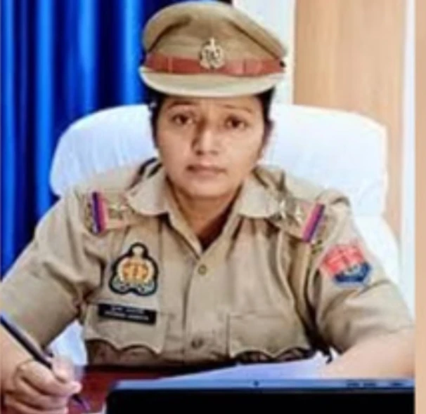 फर्रुखाबाद: बालक हत्याकांड में न्याय मांग रहे परिवार पर पुलिसिया सख्ती, थानाध्यक्ष निलंबित