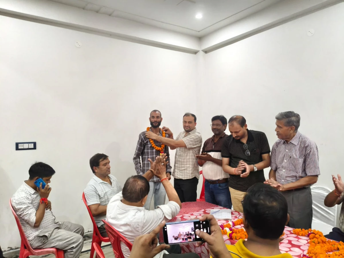 कमालगंज में केमिस्ट-ड्रगिस्ट संगठन की नई टीम गठित