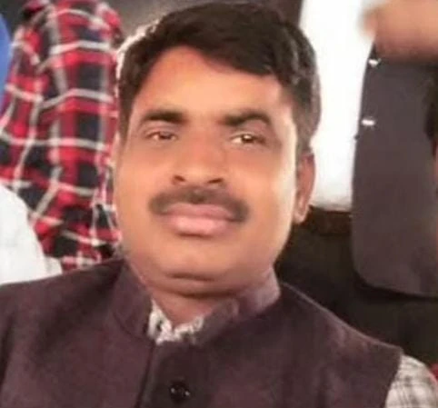 सभासद पर पिटाई करने का केस: पुलिस ने दोनों पक्षों को किया बंद 
