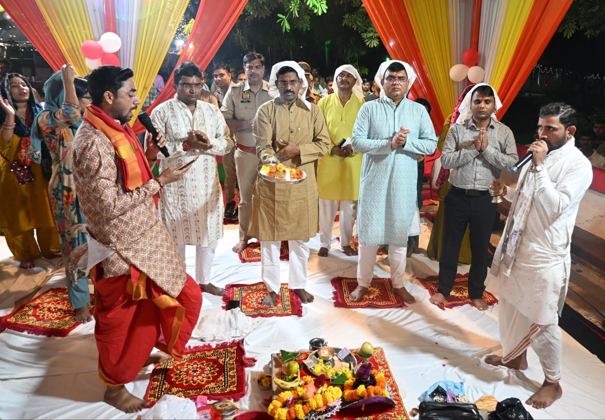 एटा पुलिस लाइन्स में धूमधाम से मनाई गई श्रीकृष्ण जन्माष्टमी