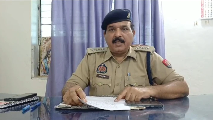 दुकानदार से मारपीट के मामले में पांच पुलिसकर्मी निलंबित