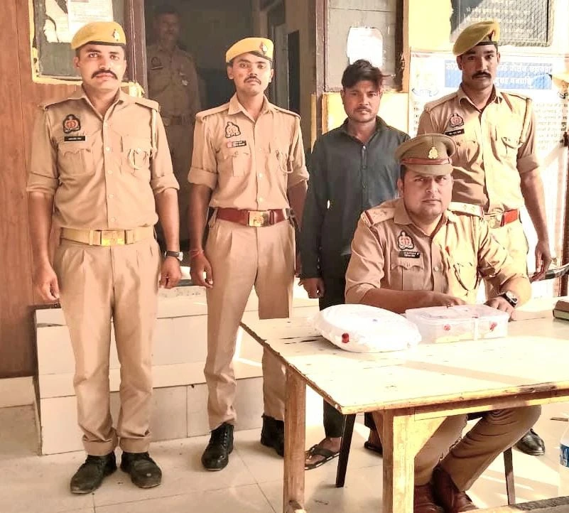 जलेसर पुलिस की बड़ी कार्रवाई: चोरी की मूर्तियों के साथ शातिर गिरफ्तार