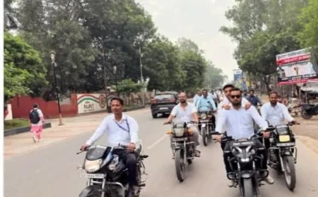 फर्रुखाबाद: दीवानी न्यायालय कर्मचारी संघ का आंदोलन, जानें क्या हैं मांगें