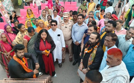 कालिंदी कुंज पुलिस का नशा मुक्ति अभियान: नुक्कड़ नाटक द्वारा जागरूकता