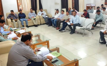 मैनपुरी में भारी बारिश और चक्रवात से हुए नुकसान पर प्रभारी मंत्री सख्त, तत्काल राहत और मुआवजा देने के निर्देश