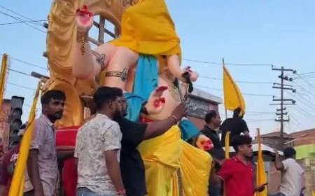 फर्रुखाबाद में गणेश चतुर्थी की धूम: बाजारों में उमड़ी श्रद्धालुओं की भीड़