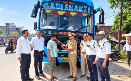 फर्रुखाबाद: सड़क सुरक्षा अभियान में 40 बसों पर कार्रवाई, कई सीज