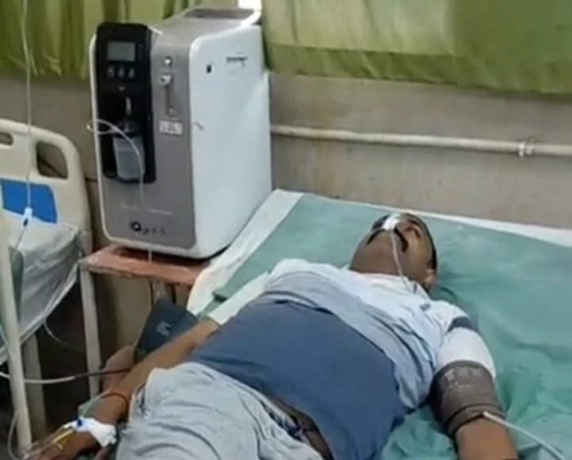 फर्रुखाबाद: पल्ला चौकी के हेड कांस्टेबल रजनेश कुमार की तबीयत बिगड़ी, अस्पताल में भर्ती