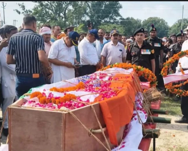 ड्यूटी के दौरान बिगड़ी तबीयत, सैनिक गजेंद्र सिंह का निधन