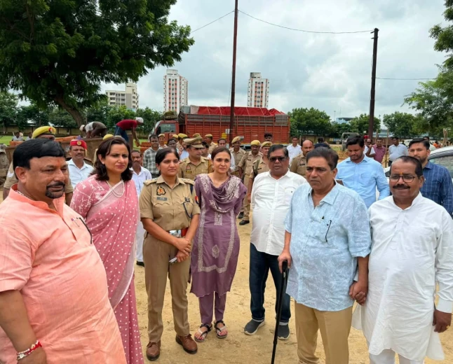 सीएम योगी का फतेहगढ़ दौरा: पुलिस लाइन में तैयारियों को मिली रफ्तार