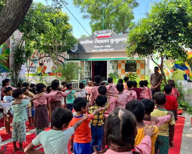 शिक्षक दिवस: फर्रुखाबाद में शिक्षा की मशाल जलाते समर्पित शिक्षक