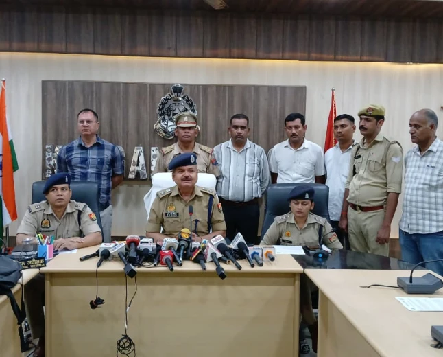 Kasganj news 18 वर्षीय किशोरी की हत्या की घटना का 24 घंटे के अन्दर सफल अनावरण, 04 अभियुक्त गिरफ्तार, 