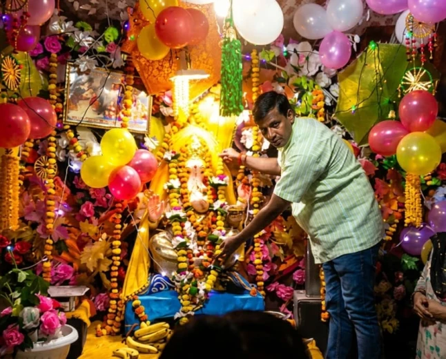 फर्रुखाबाद गणेश महोत्सव: पृथ्वी दरवाजा में छप्पन भोग और महाआरती