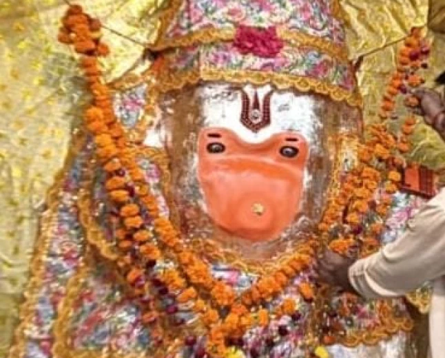 फर्रुखाबाद में बड़े बूढ़े हनुमान जी वार्षिक उत्सव और बुड्ढवा मंगल की शुरुआत