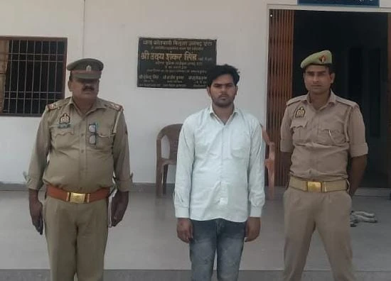 एटा: आत्महत्या के दुष्प्रेरण में वांछित आरोपी गिरफ्तार, पुलिस ने की कार्रवाई