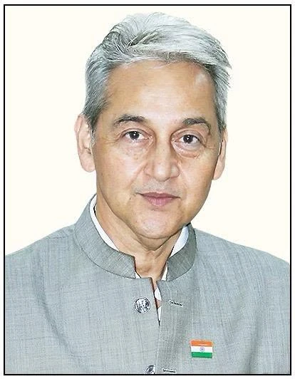 शिक्षा से रोजगार तक का सफर: सरकारी योजनाओं का सामाजिक प्रभाव