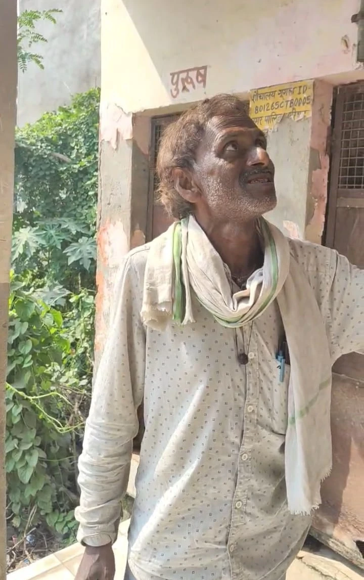 जलेसर: सामुदायिक शौचालय की बदहाली और जल बर्बादी पर सवालों के घेरे में प्रशासन